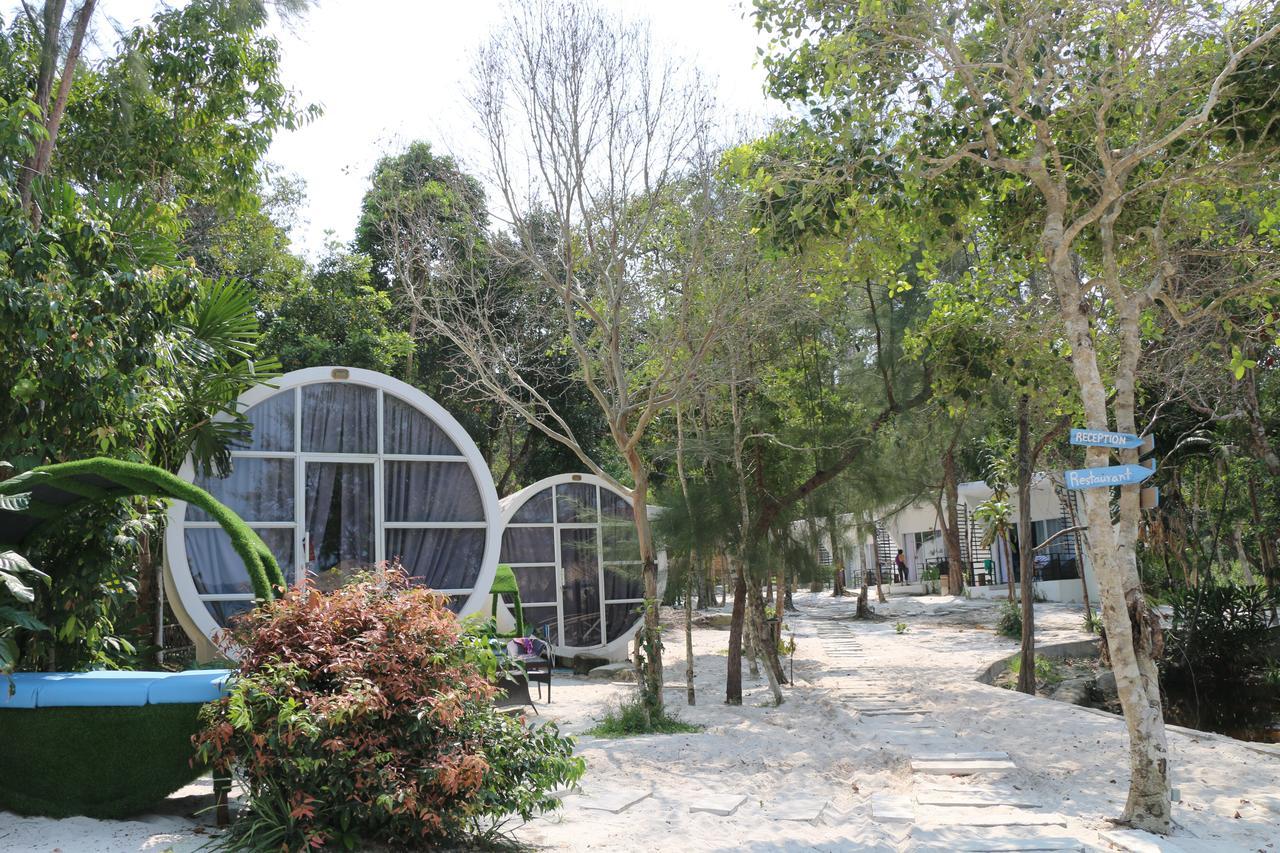 The Pipes Resort كوه رونغ ساملوم المظهر الخارجي الصورة