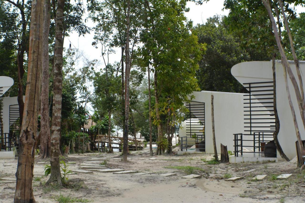 The Pipes Resort كوه رونغ ساملوم المظهر الخارجي الصورة